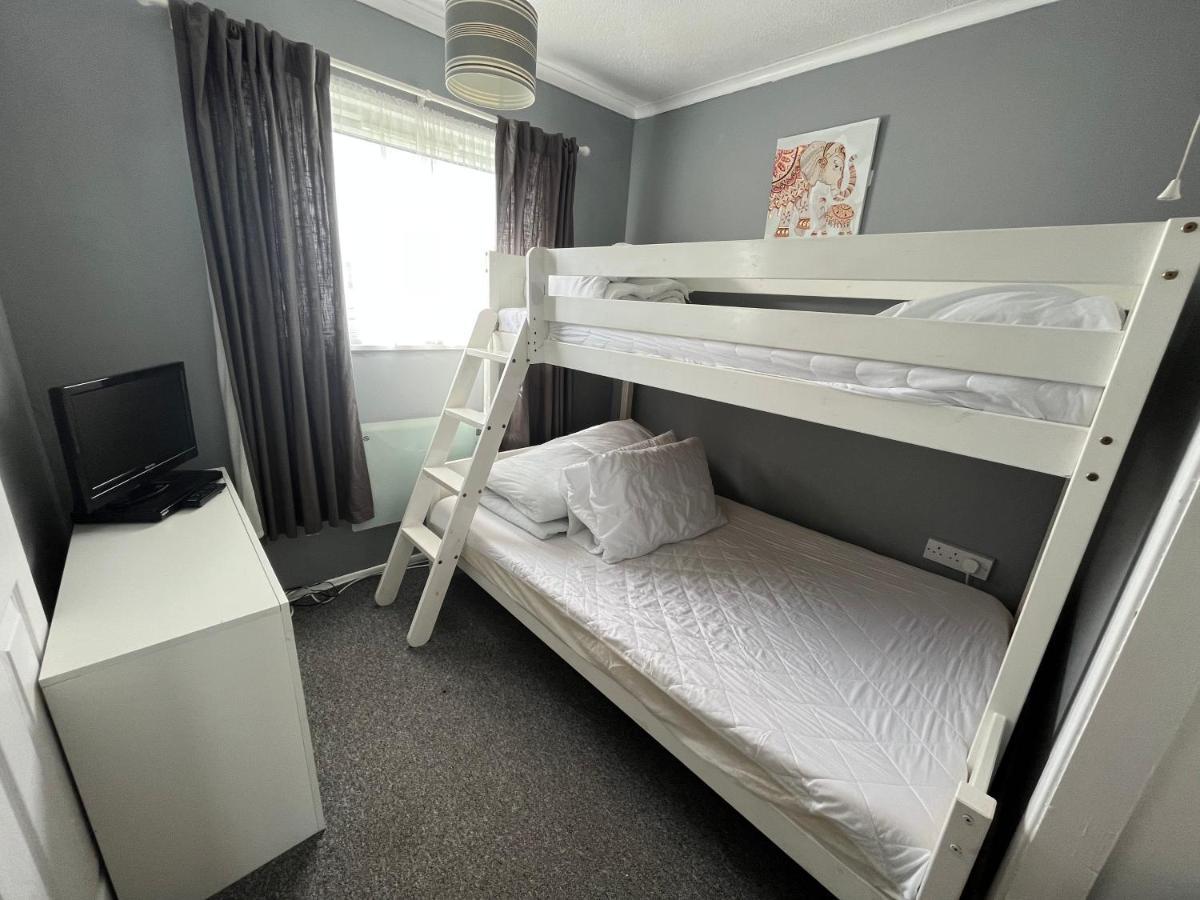 Signature, Scratby - Two Bed Chalet, Sleeps 7, Free Wi-Fi, Bed Linen And Towels Included, Pets Welcome And Onsite Entertainment Available 外观 照片