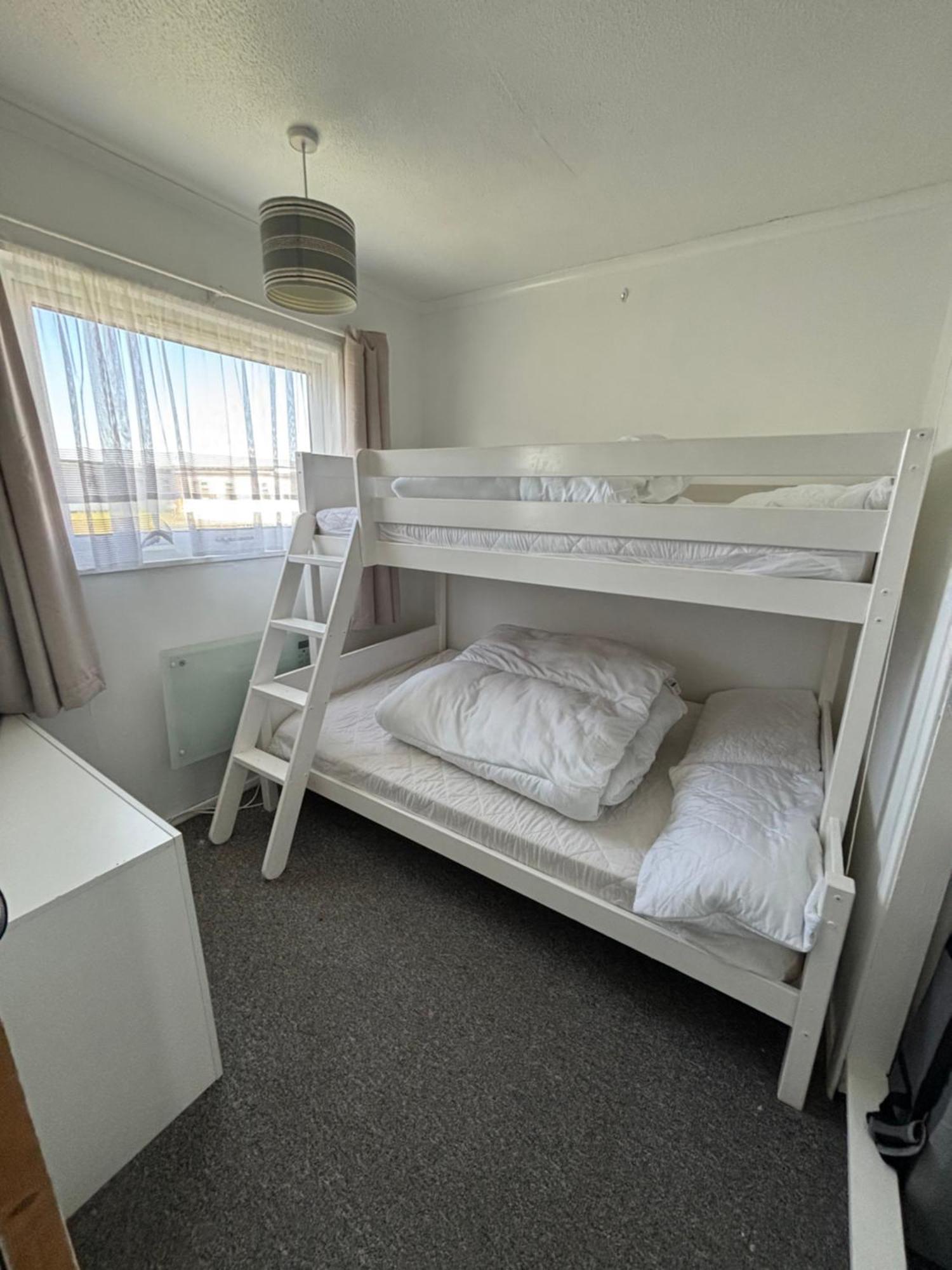 Signature, Scratby - Two Bed Chalet, Sleeps 7, Free Wi-Fi, Bed Linen And Towels Included, Pets Welcome And Onsite Entertainment Available 外观 照片
